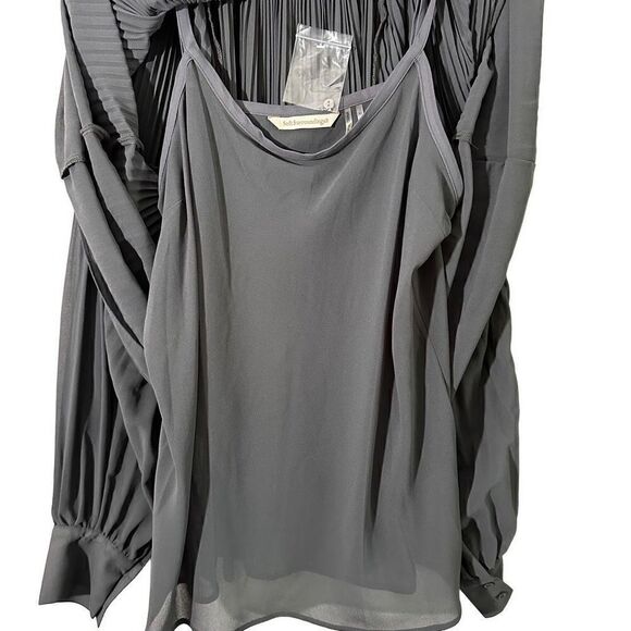 NWOT Soft Surroundings gray blouse size M - Picture 6 of 6